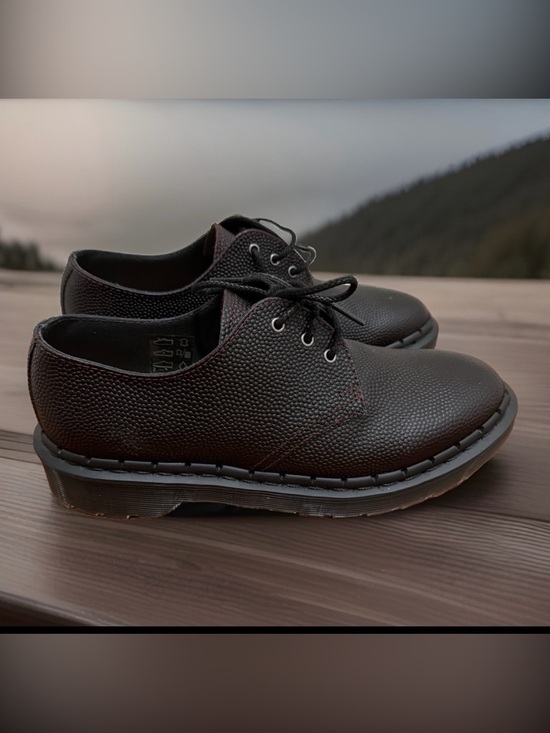 Dr. Martens Shoes - Dr. Martens Oxford Shoes Grain Leather Oxblood Mens Size 8 L / 7 M 30960